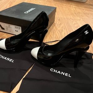 Chanel black pumps